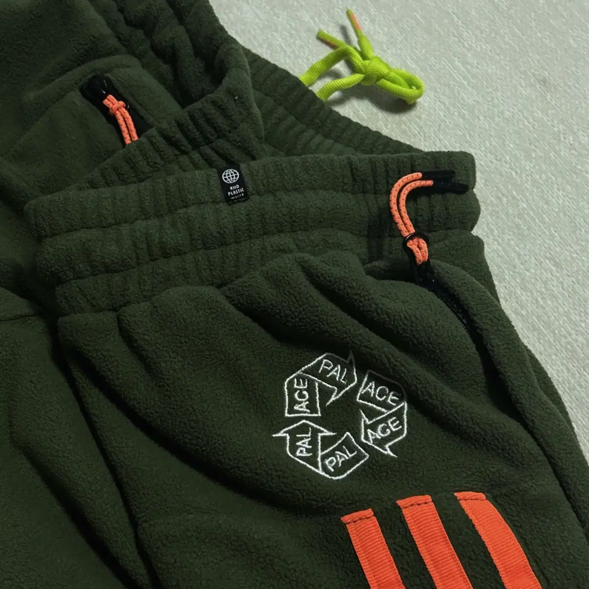 thumbnail-4